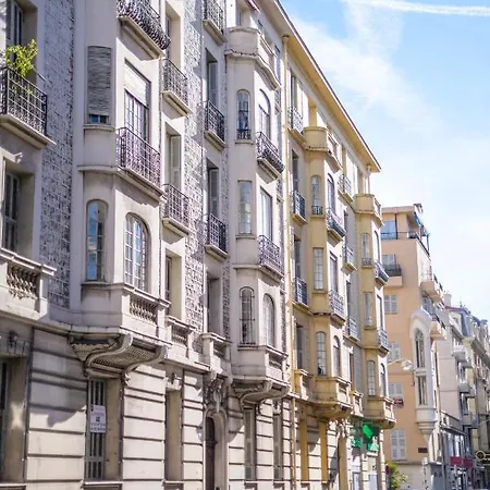12 Congres Apt2 - 2 - Luxe - Carre D'or - Apartment